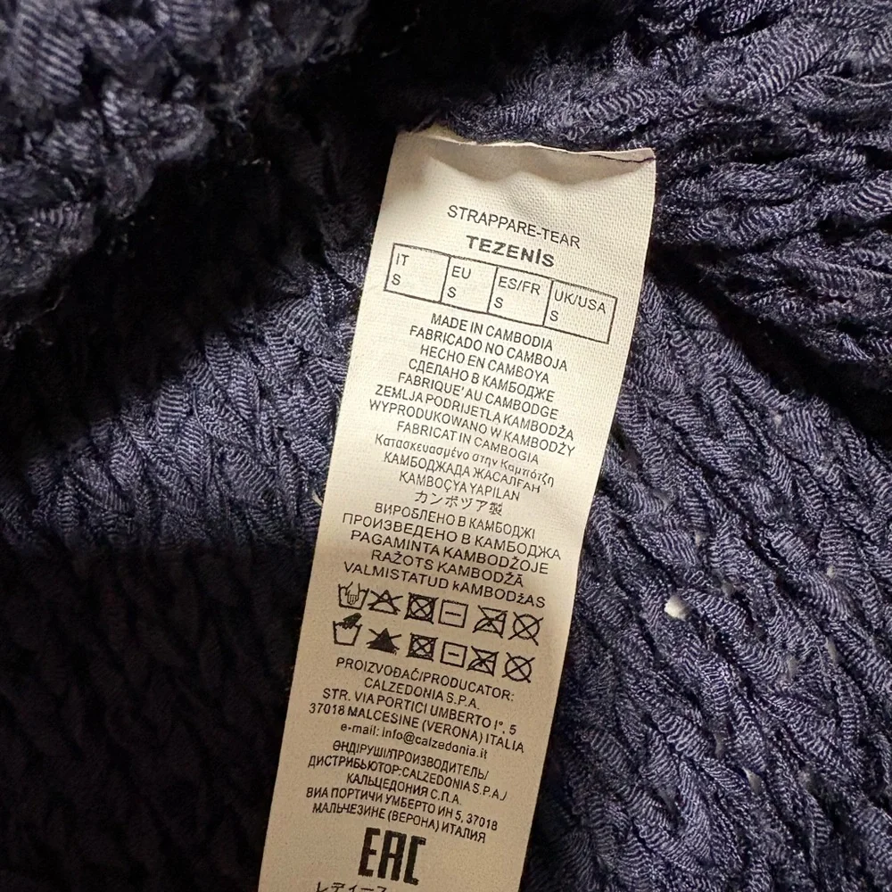 Tezinis Deep Blue V-Neck Sweater - Picture 4 of 4